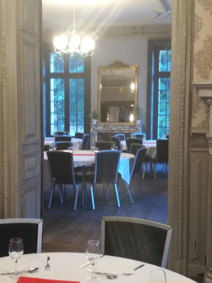 オービュッソン Chateau Sallandrouze Bed & Breakfast エクステリア 写真